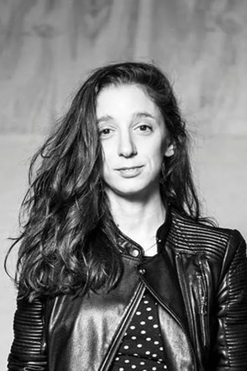 Laila Reyes Silberberg ha trabajado con Valeria Correa en 1 ocasiones