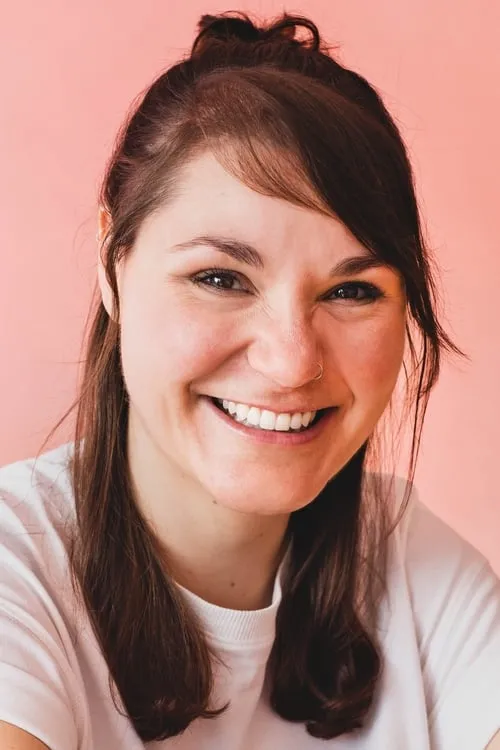 Valérie Leclair interpretando a Christine