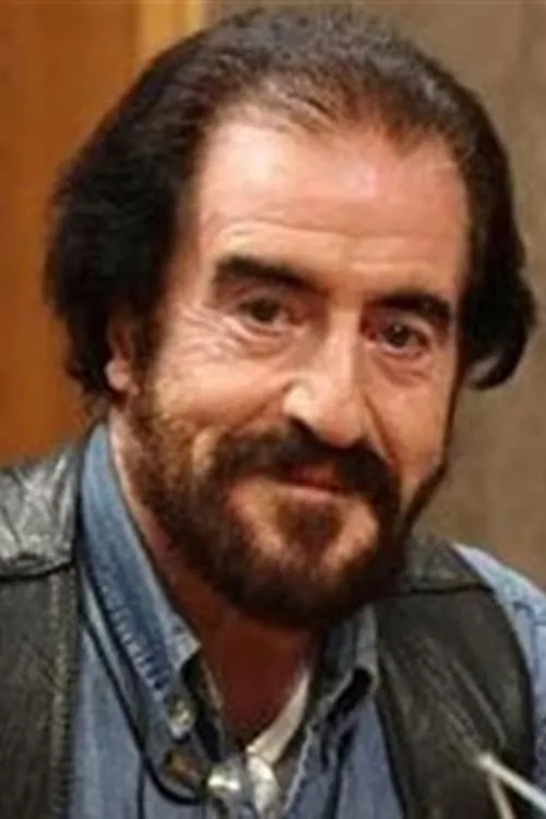 Rafi Madadkar ha trabajado con Valiollah Momeni en 1 ocasiones