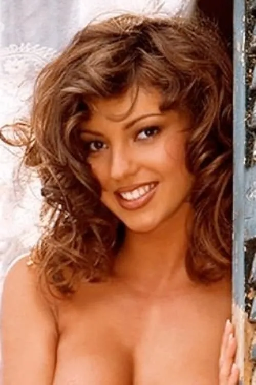 Vanessa Gleason interpretando a Self - Miss April