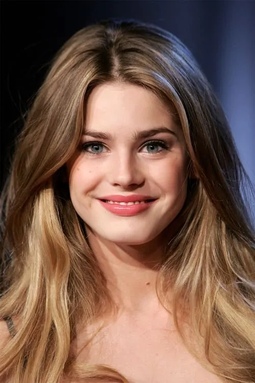 Vanessa Hessler interpretando a Princess Irina