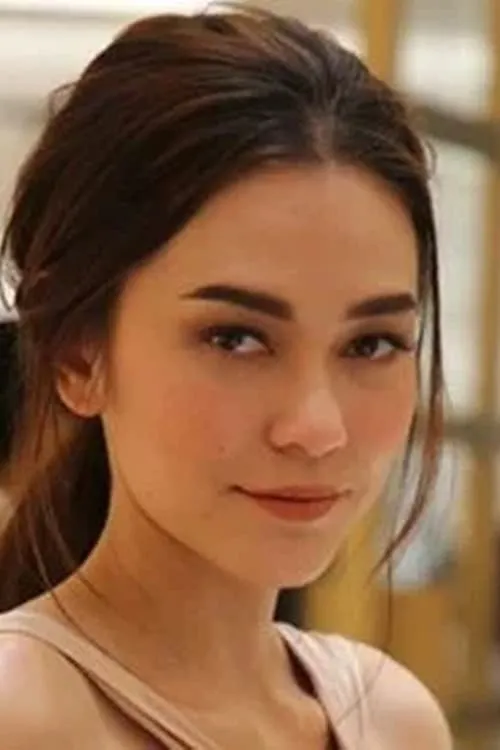 Julie Condra ha trabajado con Vanida Golten en 1 ocasiones