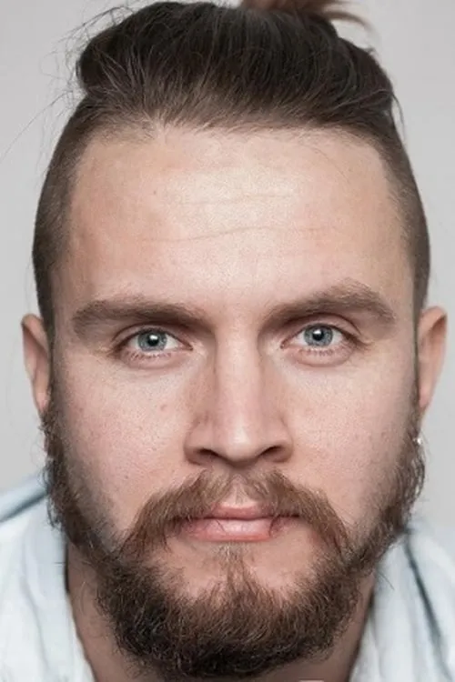 ??????? ??????? ha trabajado con Vasily Mitkin en 1 ocasiones