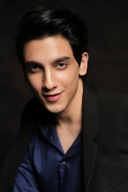 Vivek Gomber ha trabajado con Vedang Raina en 1 ocasiones