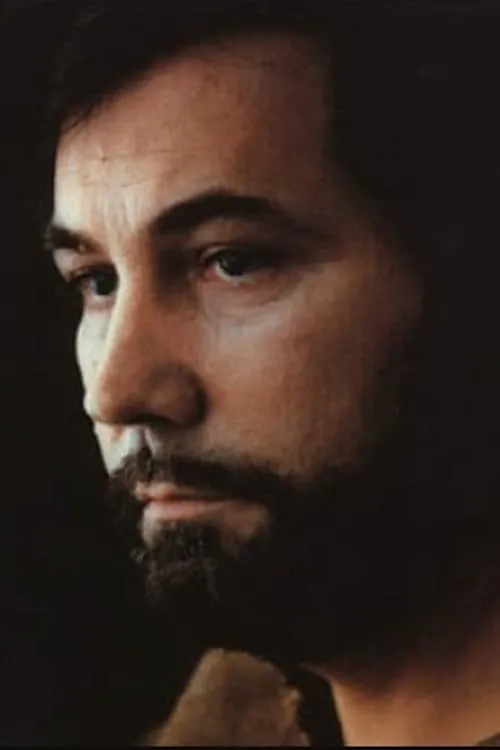 Veriano Luchetti interpretando a Gabriele Adorno