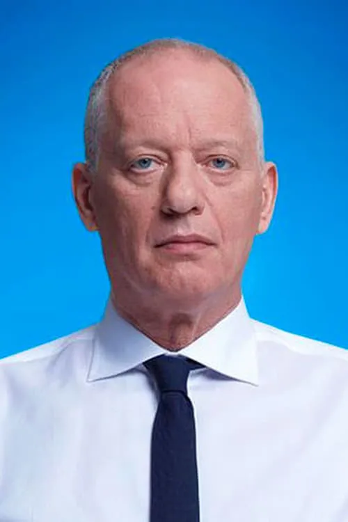 Alessandro Betti ha trabajado con Peter Gomez en 2 ocasiones