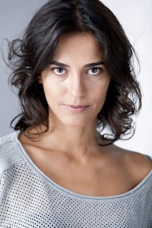 Verónika Moral — personaje: Koro