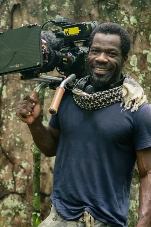 Vianet Djenguet — personaje: Self - Presenter