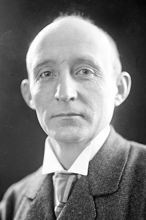 Victor Lundberg interpretando a