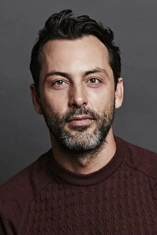 Víctor Massan en su biografía y filmografía