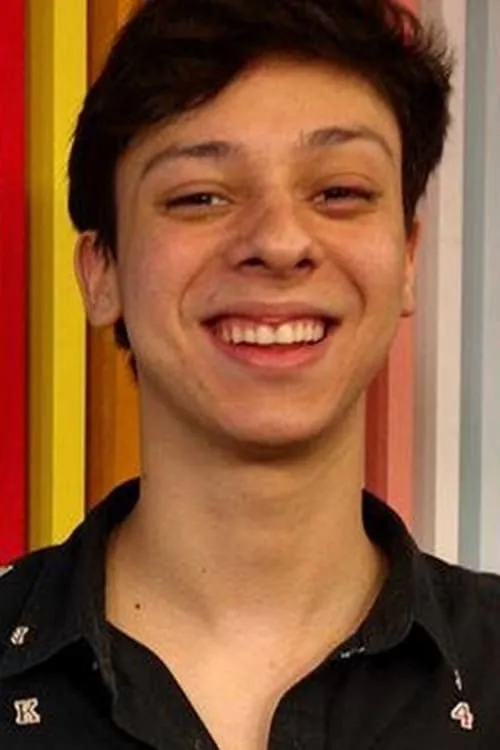 Victor Meyniel interpretando a Leo