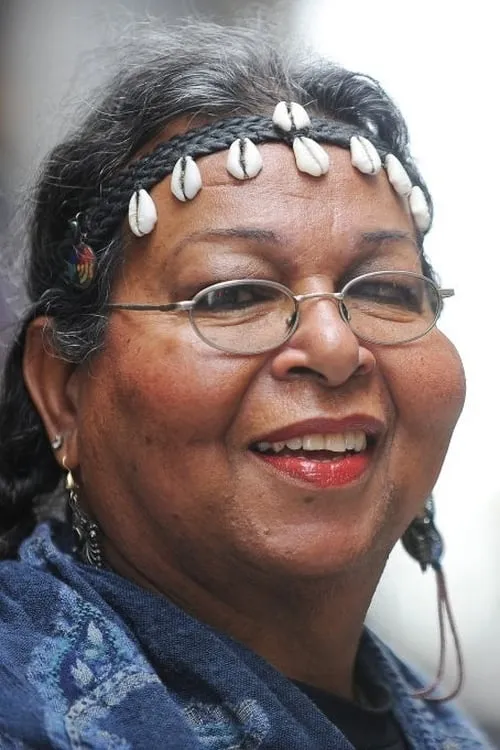 Alexandra Peters ha trabajado con Victoria Cruz en 1 ocasiones