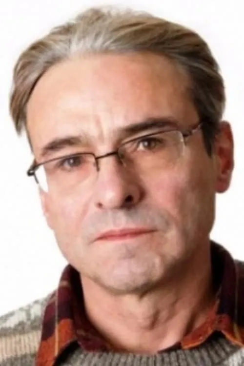 Lyubomir Mladenov ha trabajado con Vihar Stoychev en 1 ocasiones