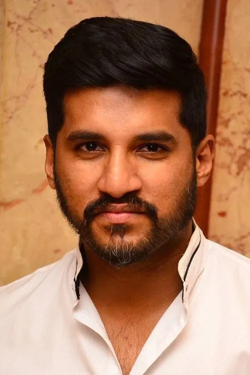 Aalaap Raju ha trabajado con Vijay Yesudas en 1 ocasiones