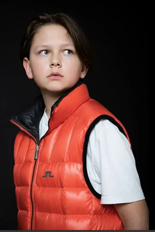 Viktor Kulhanek interpretando a Young Branko