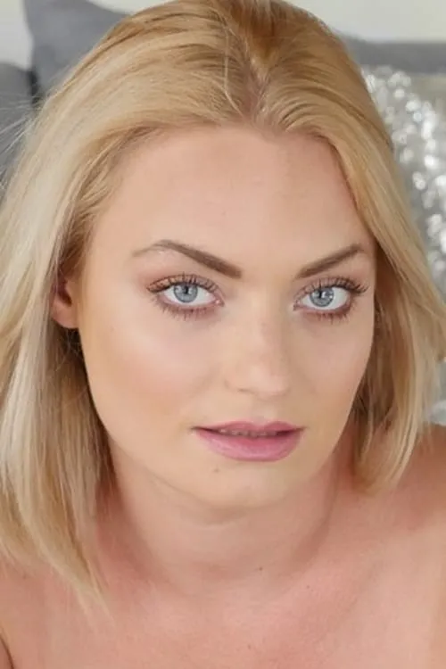 Viktoria Valente interpretando a 