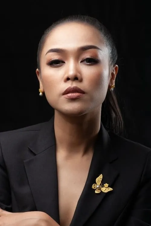 Khamhou Phanludeth ha trabajado con Vilouna Phetmany en 1 ocasiones