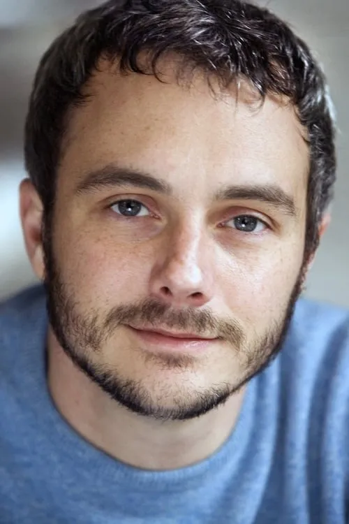 Vincent Bolduc interpretando a François - Grocery Store Owner