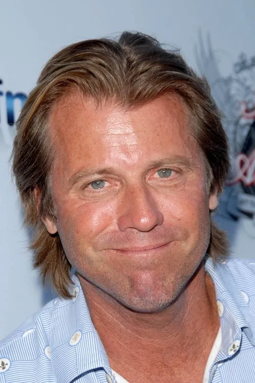 Vincent Van Patten interpretando a Duke