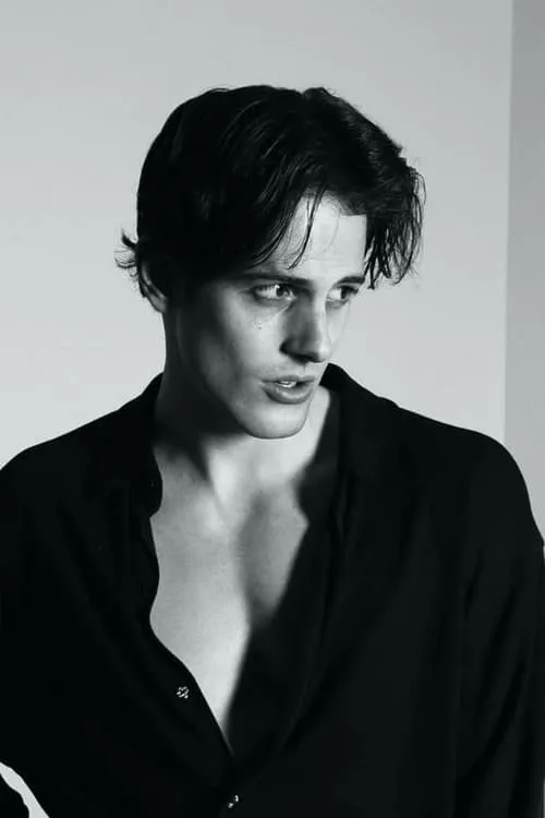 Ross Destiche ha trabajado con Vinny Balbo en 1 ocasiones