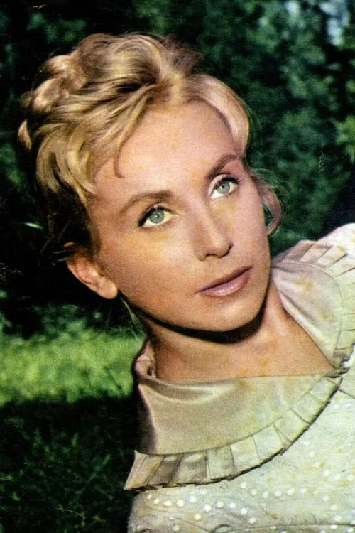 Vira Silenti interpretando a 