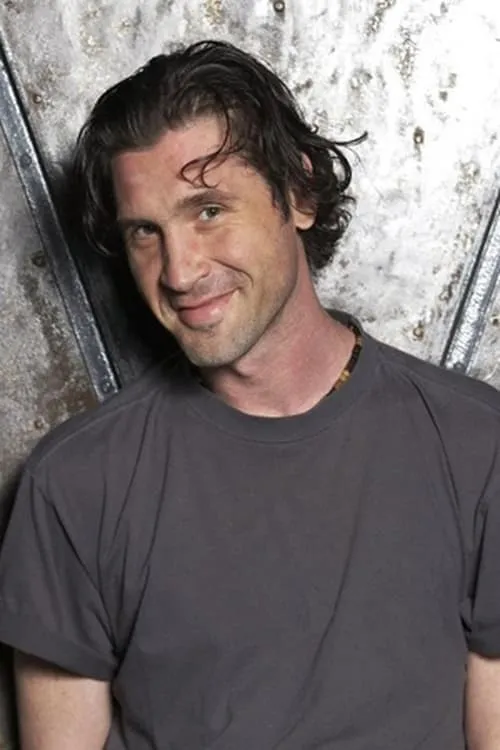 Vitalie Bantas interpretando a Gheorghe