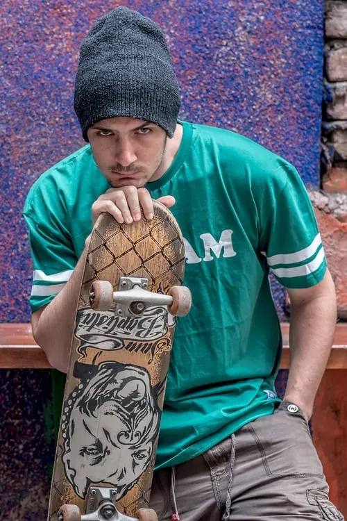 Vladimir Vučković interpretando a Bobi