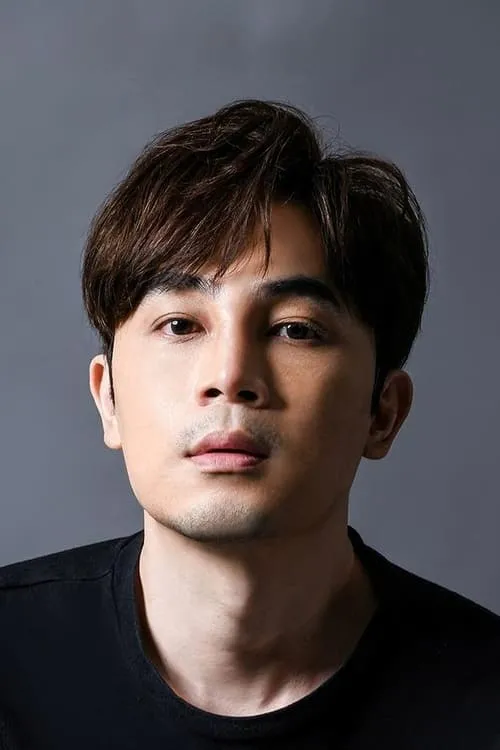 Wallace Ang en su biografía y filmografía