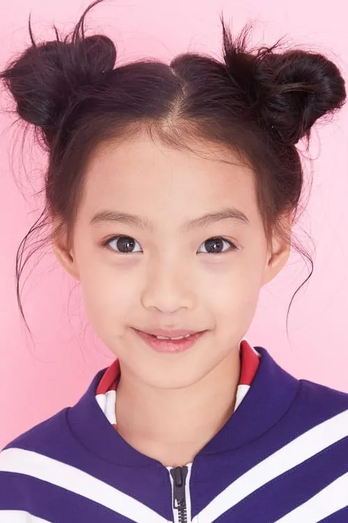 Wan Ziqing en su biografía y filmografía