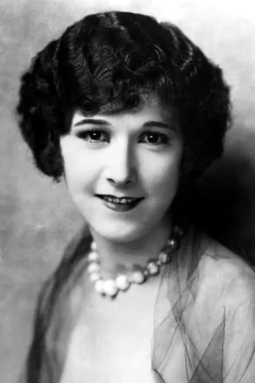 Wanda Wiley interpretando a Daughter Franklin