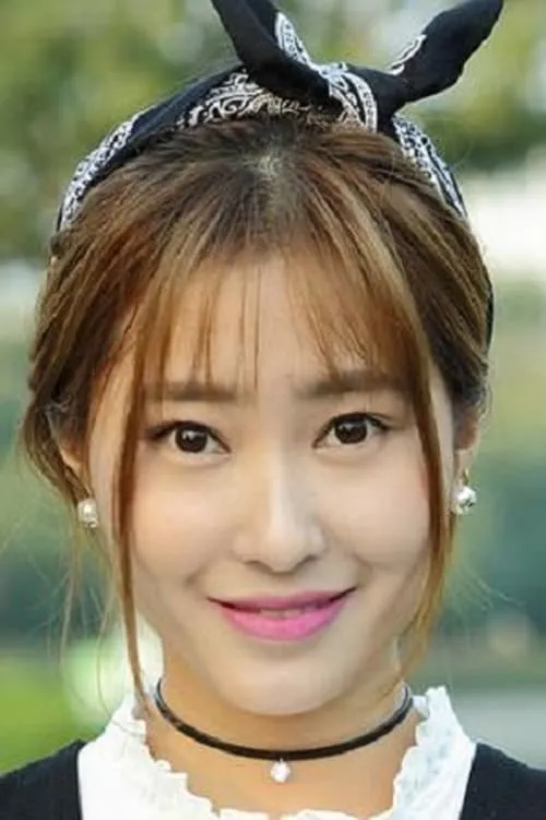 Wang Jingxi en su biografía y filmografía