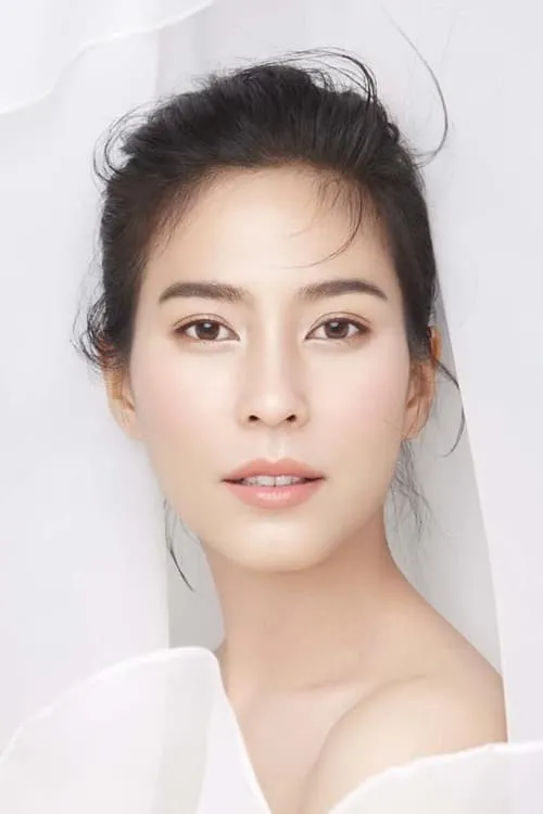 Warattaya Nilkuha — personaje: Montira/Mon