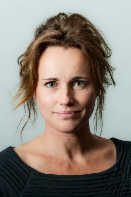 Wendy Brouwer — personaje: Esther