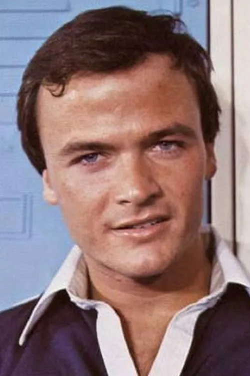 Werner Robles interpretando a (segment