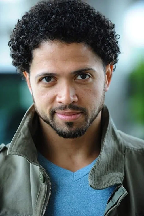 William Gabriel Grier interpretando a Kyle Moler