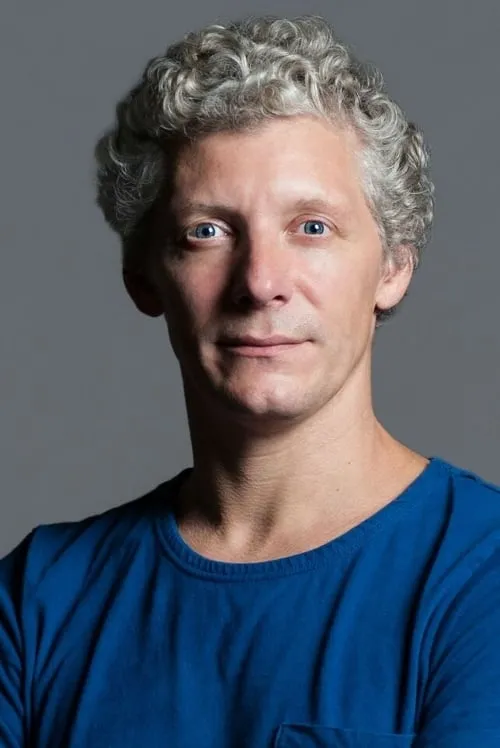 William Tuckett interpretando a Emperor Franz Josef