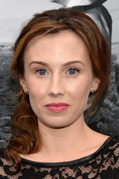 Chelsea Lynn ha trabajado con Wynn Everett en 1 ocasiones