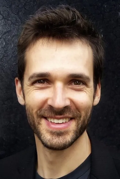 Xavier Sirven interpretando a