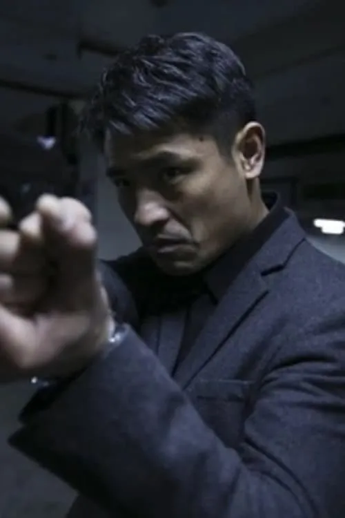 Xiaolong Zeng en su biografía y filmografía