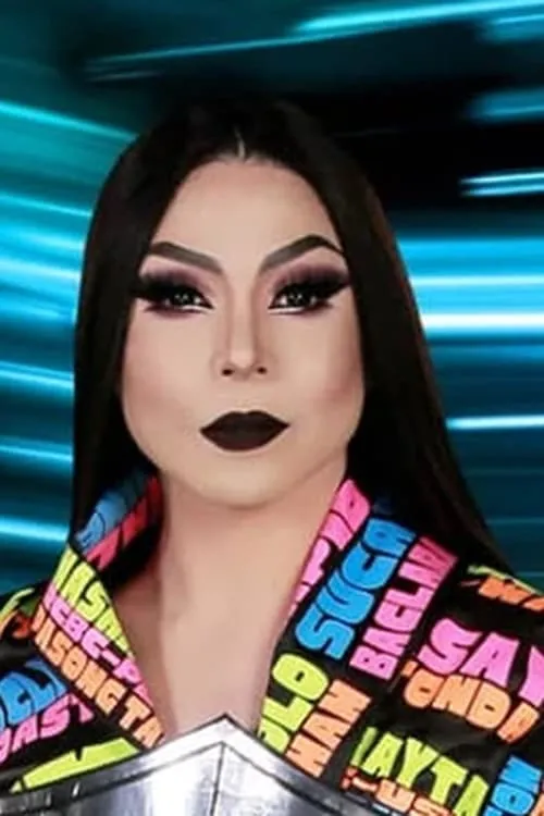 Iyah Mina ha trabajado con Xilhouete en 2 ocasiones