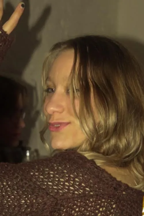 Tibor Laurent ha trabajado con Yadavi Loffisseau en 2 ocasiones