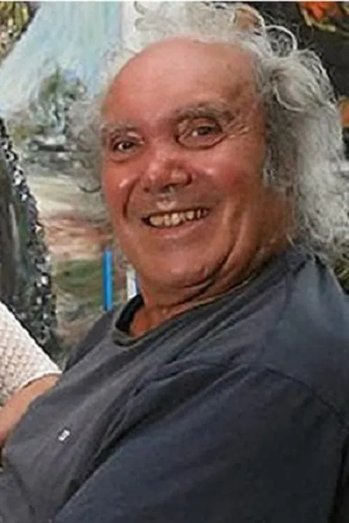 Yann Larvor interpretando a Martin