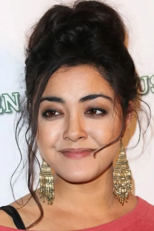 Yasmine Al-Bustami interpretando a Melinda