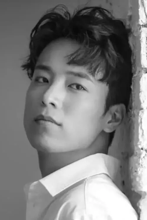 YiFan Wu — personaje: Tao Ye / ??