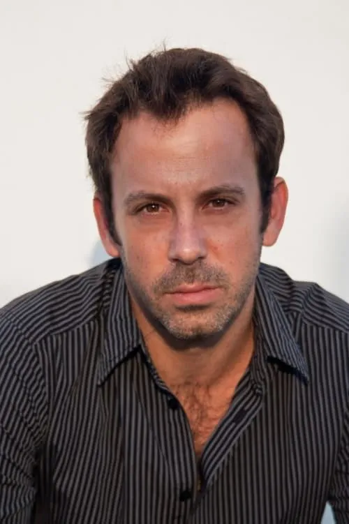 Yoël Rozenkier interpretando a 