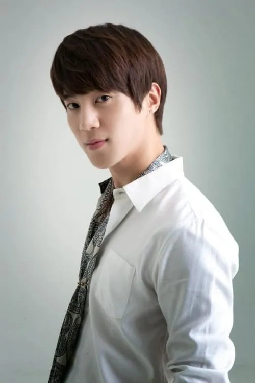 Yoon Hak ha trabajado con Yoon Sung-mo en 4 ocasiones