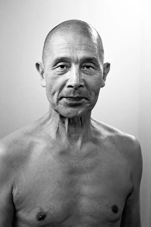 Yoshito Ohno interpretando a