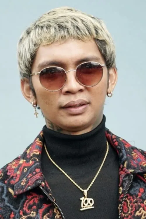 Wandi Sanjaya Regianata Nasution ha trabajado con Young Lex en 1 ocasiones