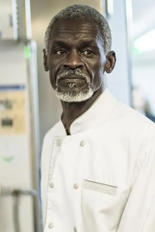 Youngar Fall interpretando a Lamouna, Samba's uncle