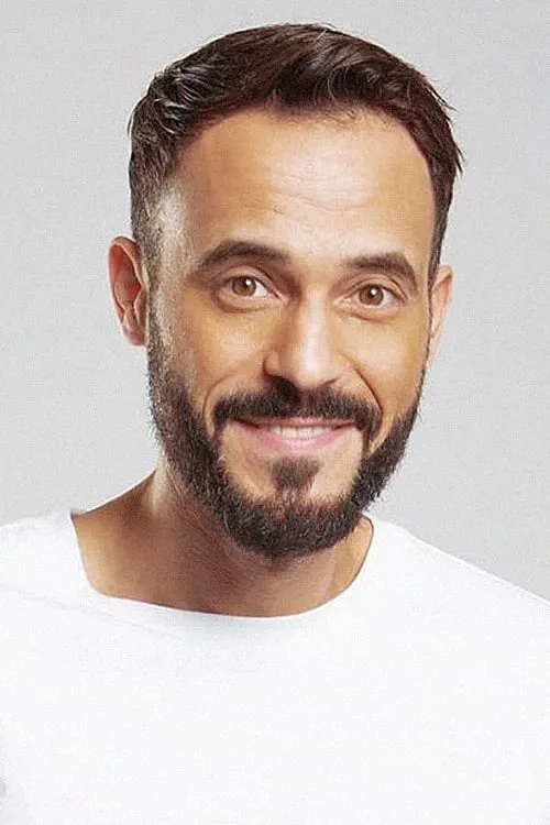 Youssef El Sherif — personaje: Zien